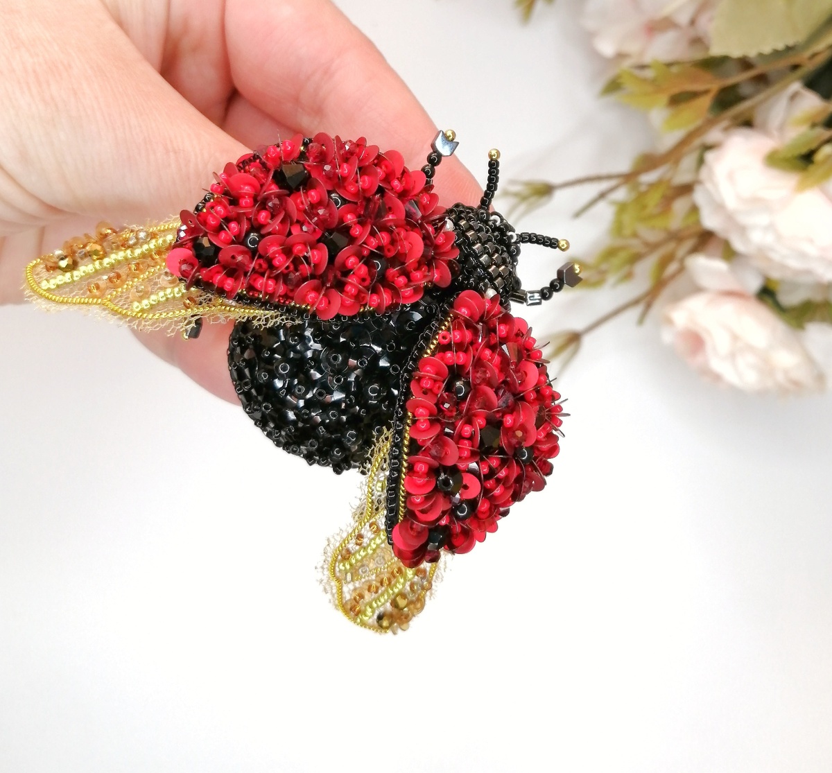 @KorolEva_brosh by Olga Lugovaya 