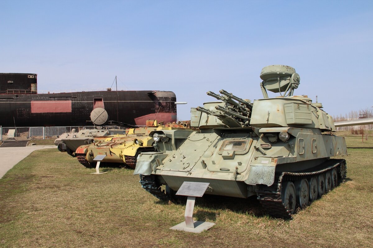 Музей военной техники в тольятти фото