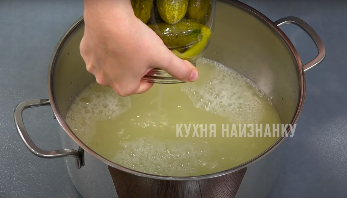 Кухня наизнанку заготовки на зиму из огурцов. Огурец с сахаром. Кухня наизнанку малосольные огурцы.