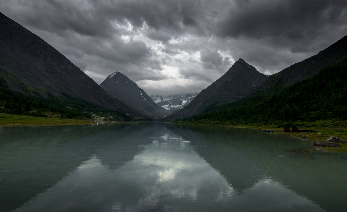 Вид на Белуху (автор Ушаков Е)
