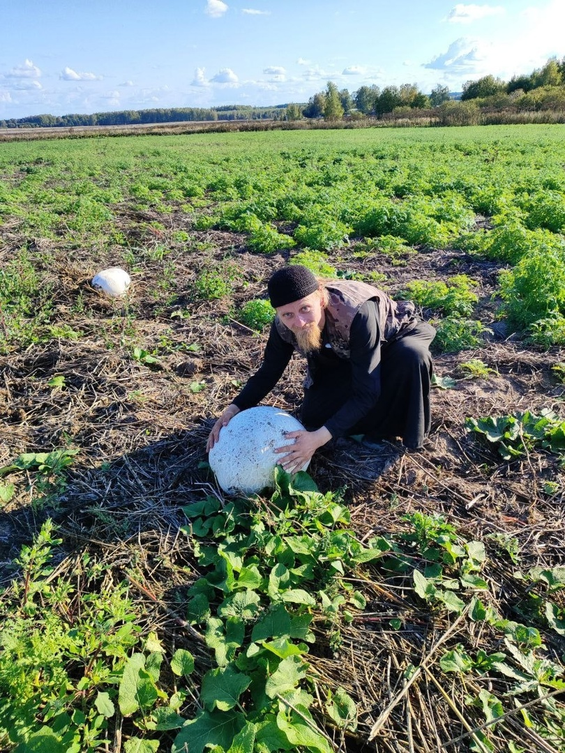 фото: группа "Николо-Шартомский монастырь" в ВК