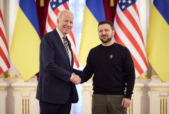    Джо Байден и Владимир Зеленский