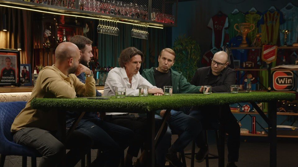    Скриншот видео YouTube канала «Коммент.Шоу»