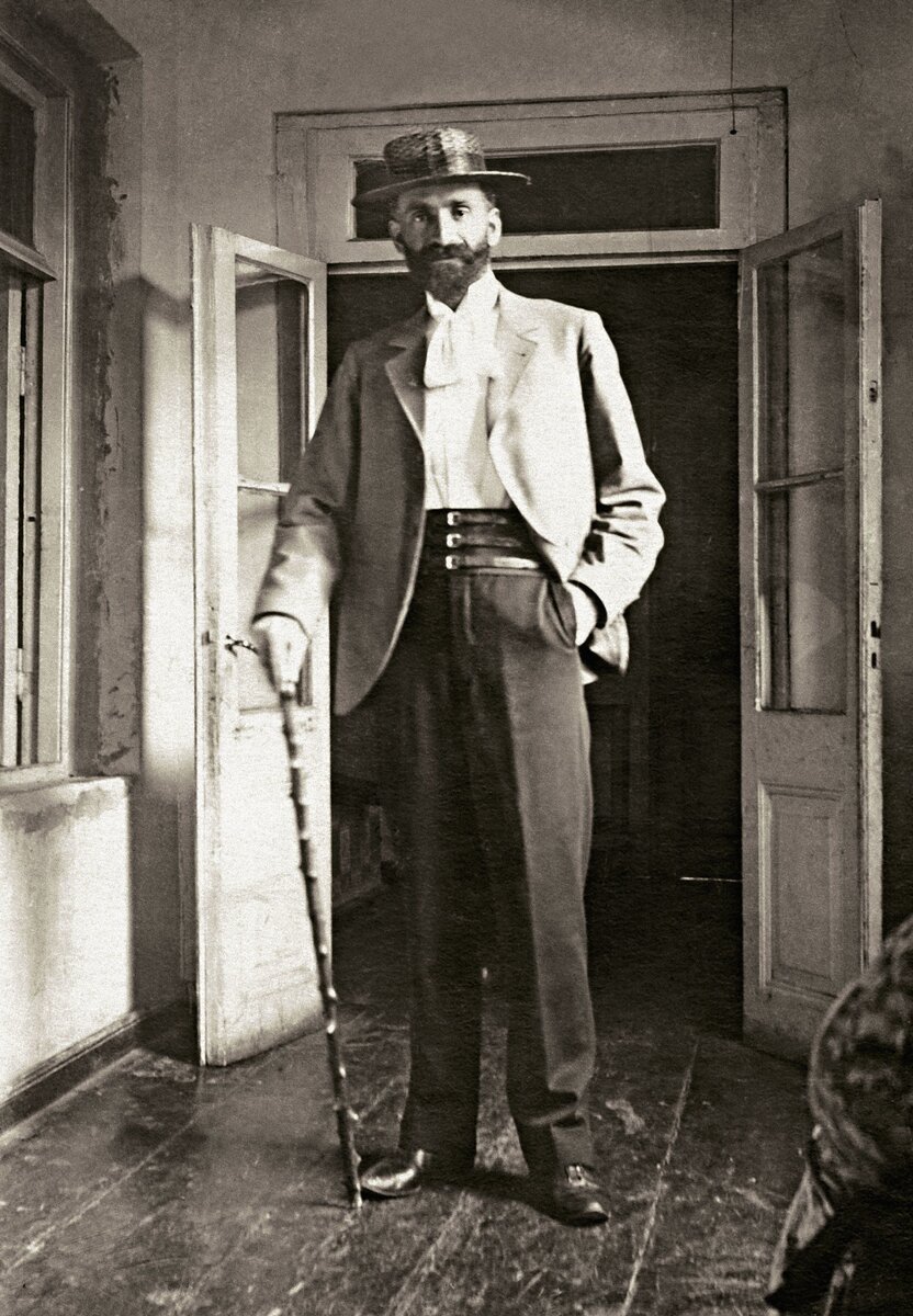 Ованес Туманян, источник: Яндекс Картинки