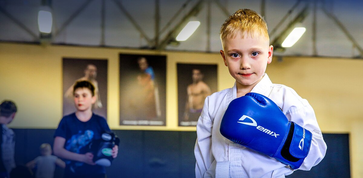 Фото на обложке: школа единоборств «Шторм» 