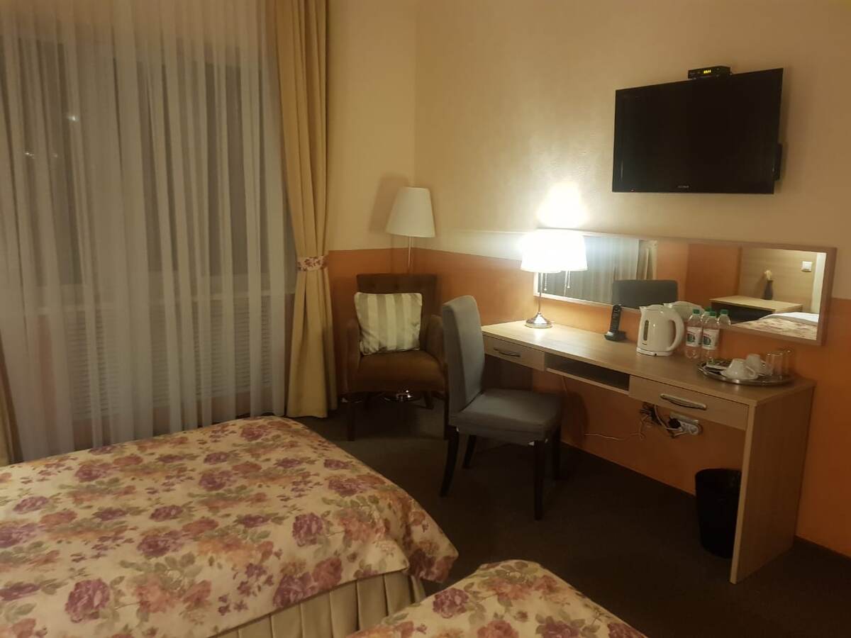 Номер за 2 с половиной тысячи рублей, завтрак включен в стоимость