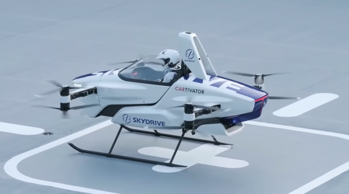 SkyDrive тестирует первый летающий автомобиль с человеком-водителем