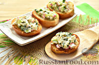 
Для праздничного события, которое подразумевает стол с закусками, предлагаем вам приготовить бутерброды с салатом из крабовых палочек, огурцов и плавленого сыра.