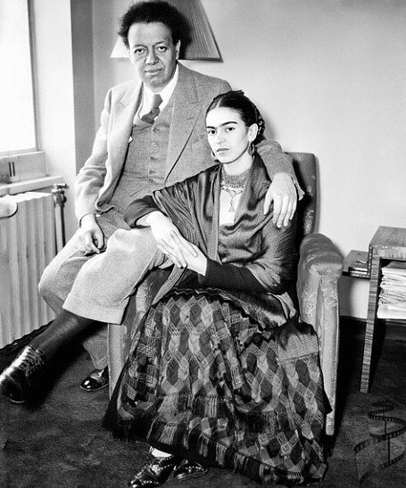  фото реальных Фриды Кало и Диего Риверы (фото взято из общего доступа сети Интернет)