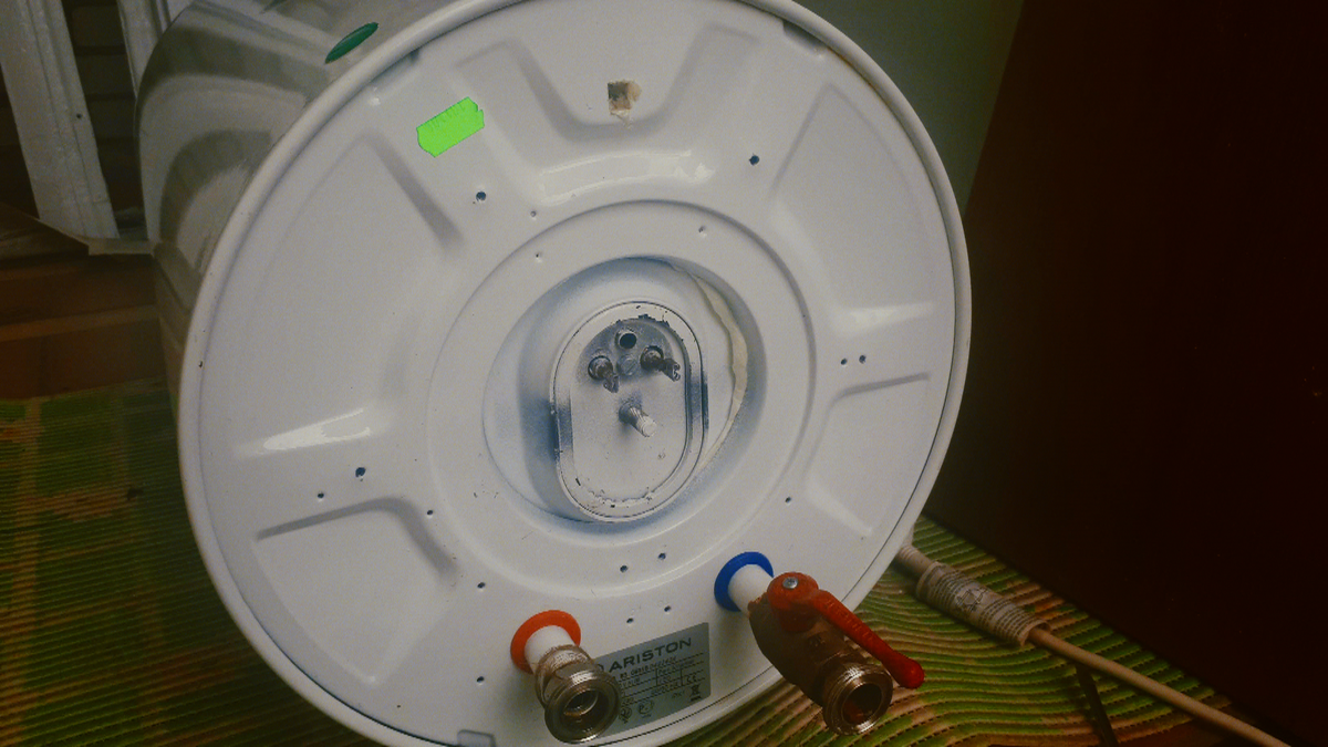 Водонагреватель Ariston, 70 л.