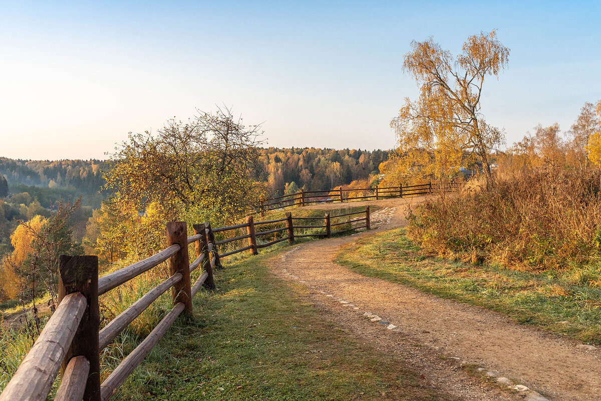 Плес Церковь осень