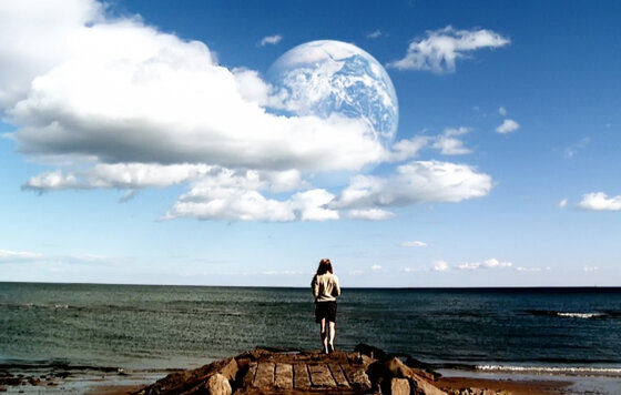 Этот фильм соединяет нашу тоску по космосу с трагедией человеческой жизни. И смерти.