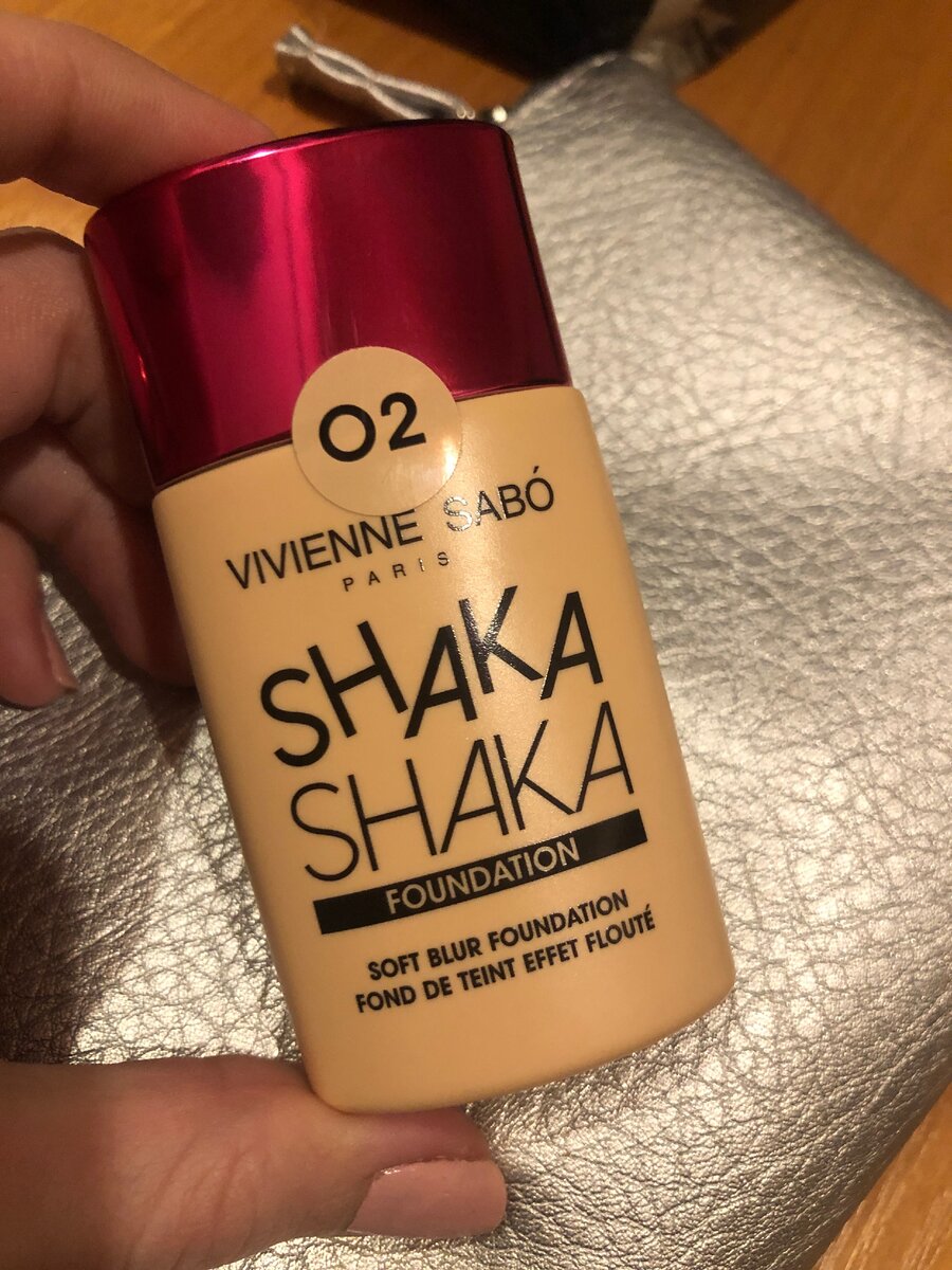 Тональный флюид Vivienne Sabo Shaka Shaka Foundation в оттенке 2. 