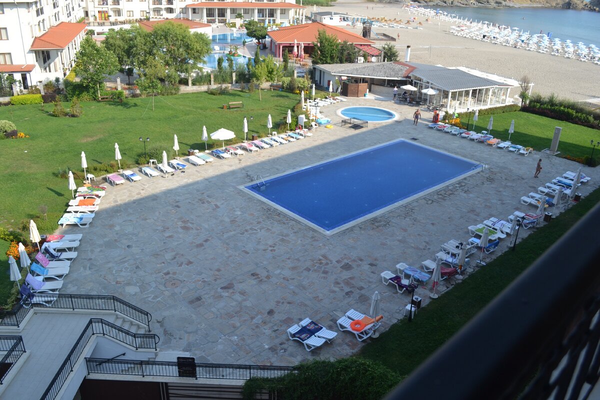 Вид из нашего окна (и балкона)