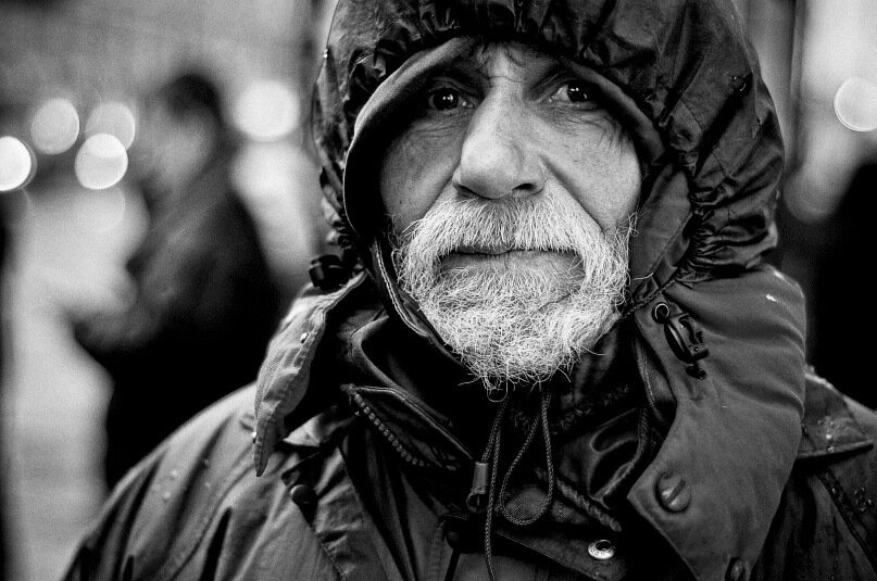 Валерий Викторович Ляшкевич — бездомный художник-символист, философ