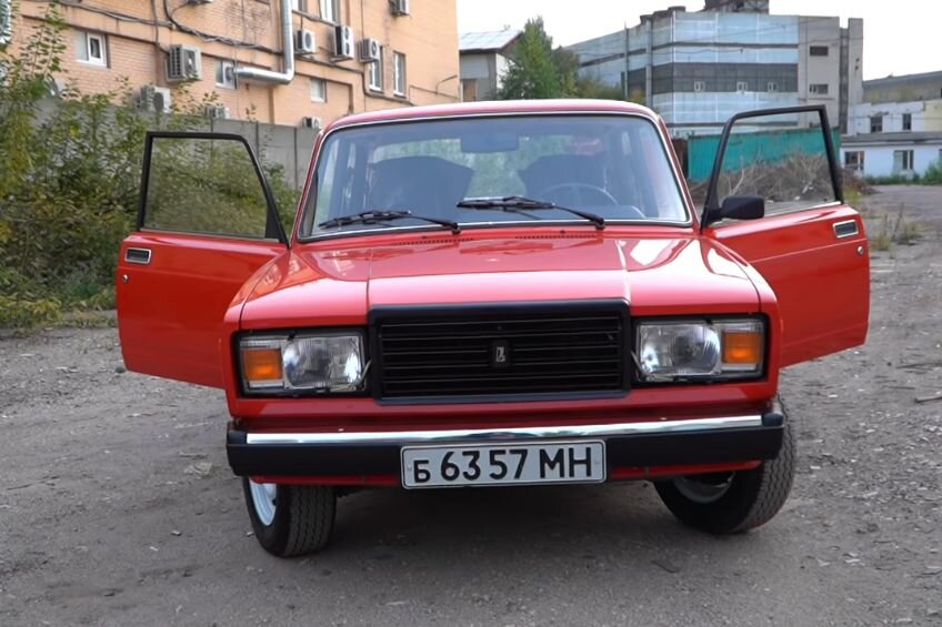 фото youtube/Ретрорембаза РРБ Гараж