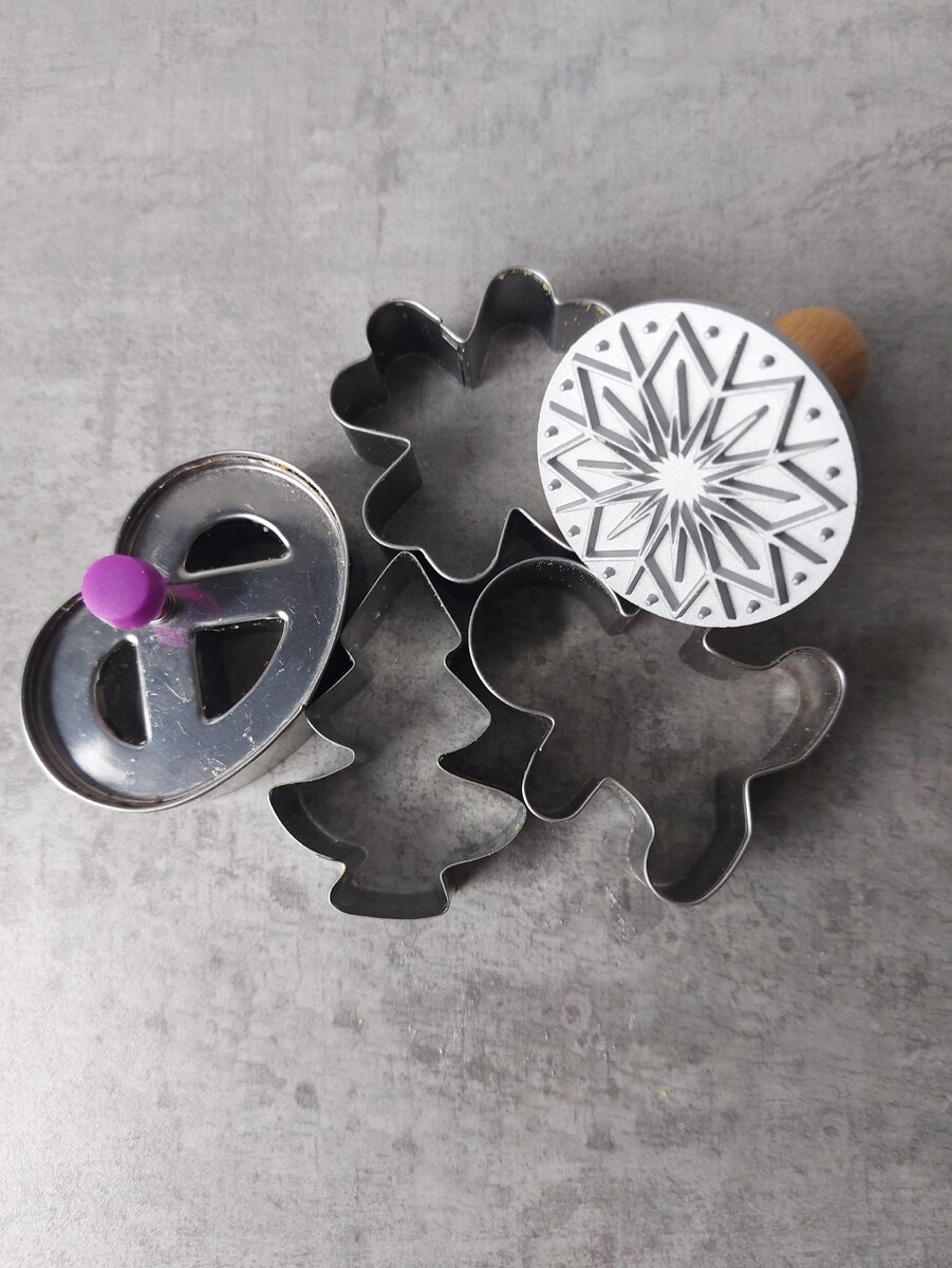 Купила оттиск для снежинки и сразу же опробовала.