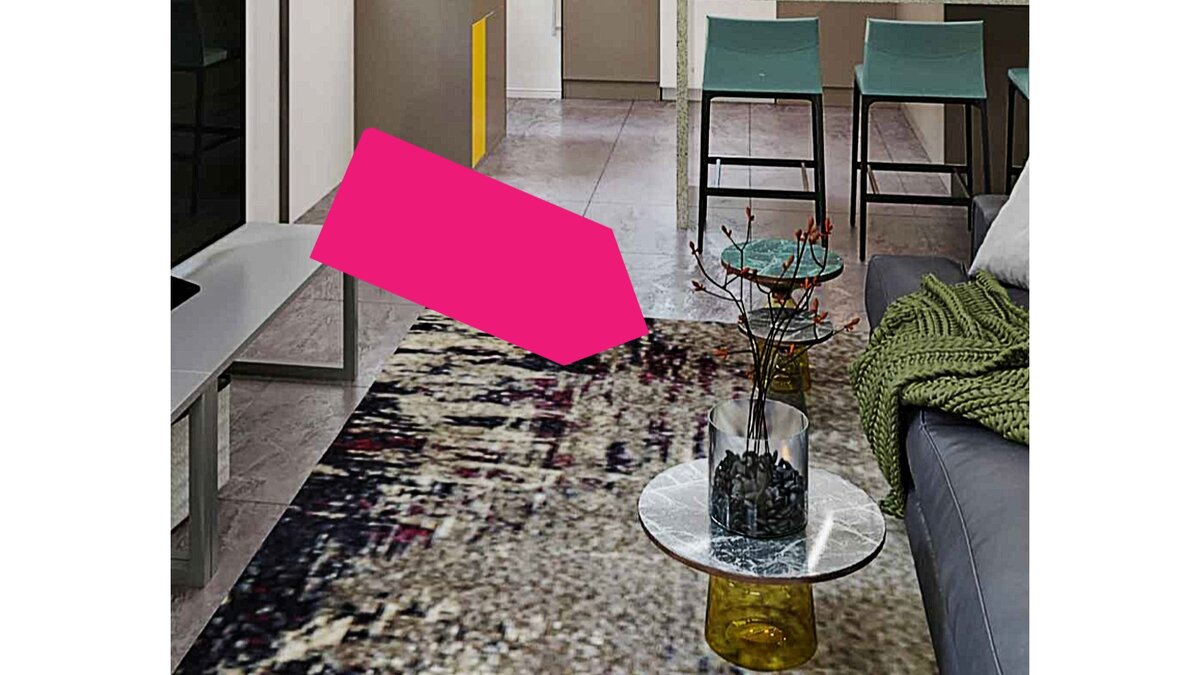 Дизайнерские журнальные столики стоимостью 150-200 тыс. рублей КАЖДЫЙ.