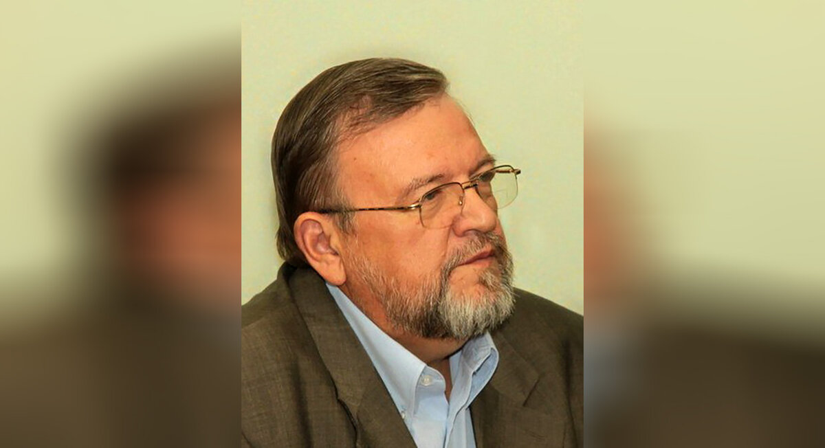 Владимир Юрьевич Зорин - советский, российский политический деятель, министр РФ (2001-2004) по вопросам национальной и миграционной политики