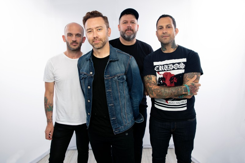 Rise against. Группа Rise against. Солист группы Rise against. Rise against 2022.