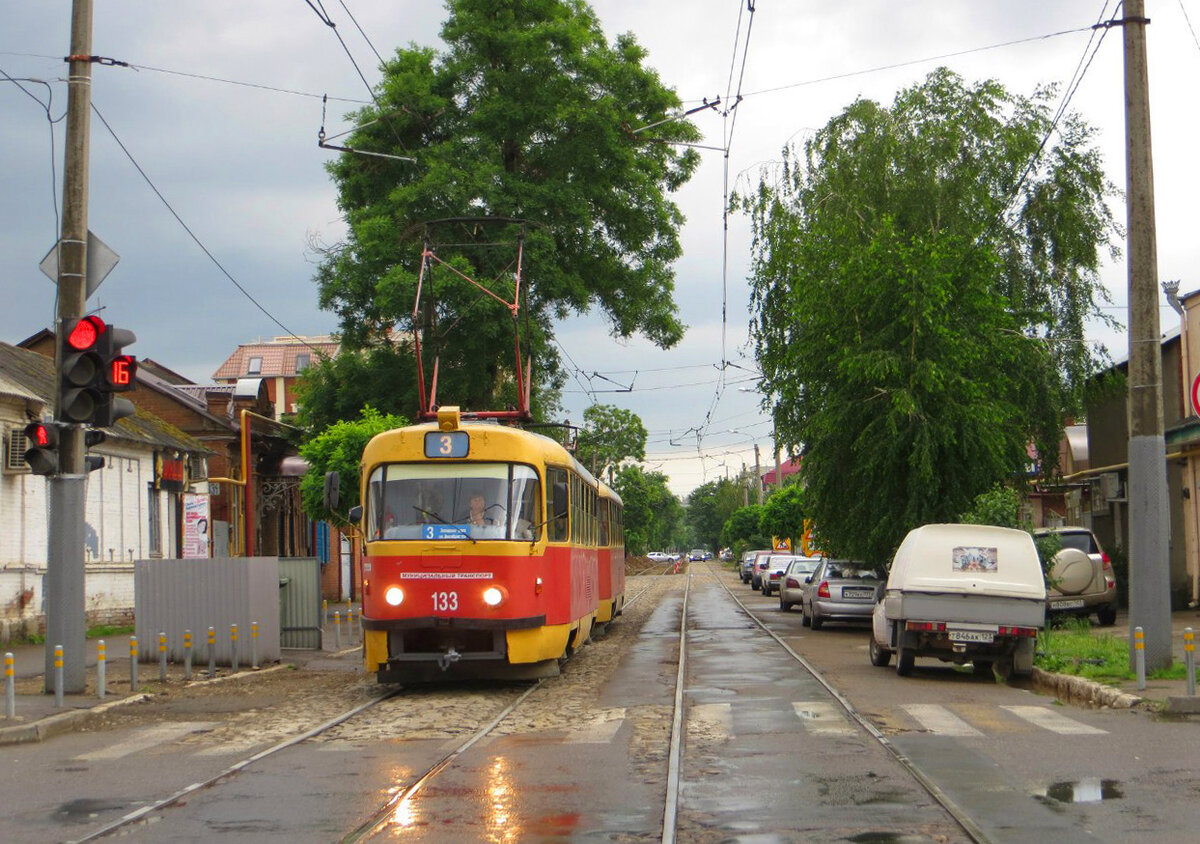 Вагоны Tatra T3SU маршрутом №3 на ул. Горького, Краснодар