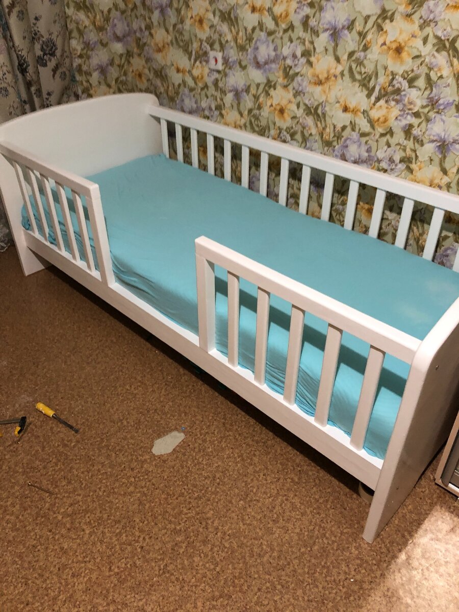 Кровать в готовом виде.