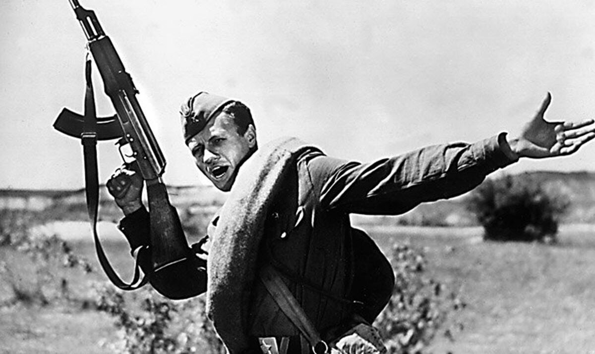 Кадр из фильма "Максим Перепелица". Фото: war-time.ru