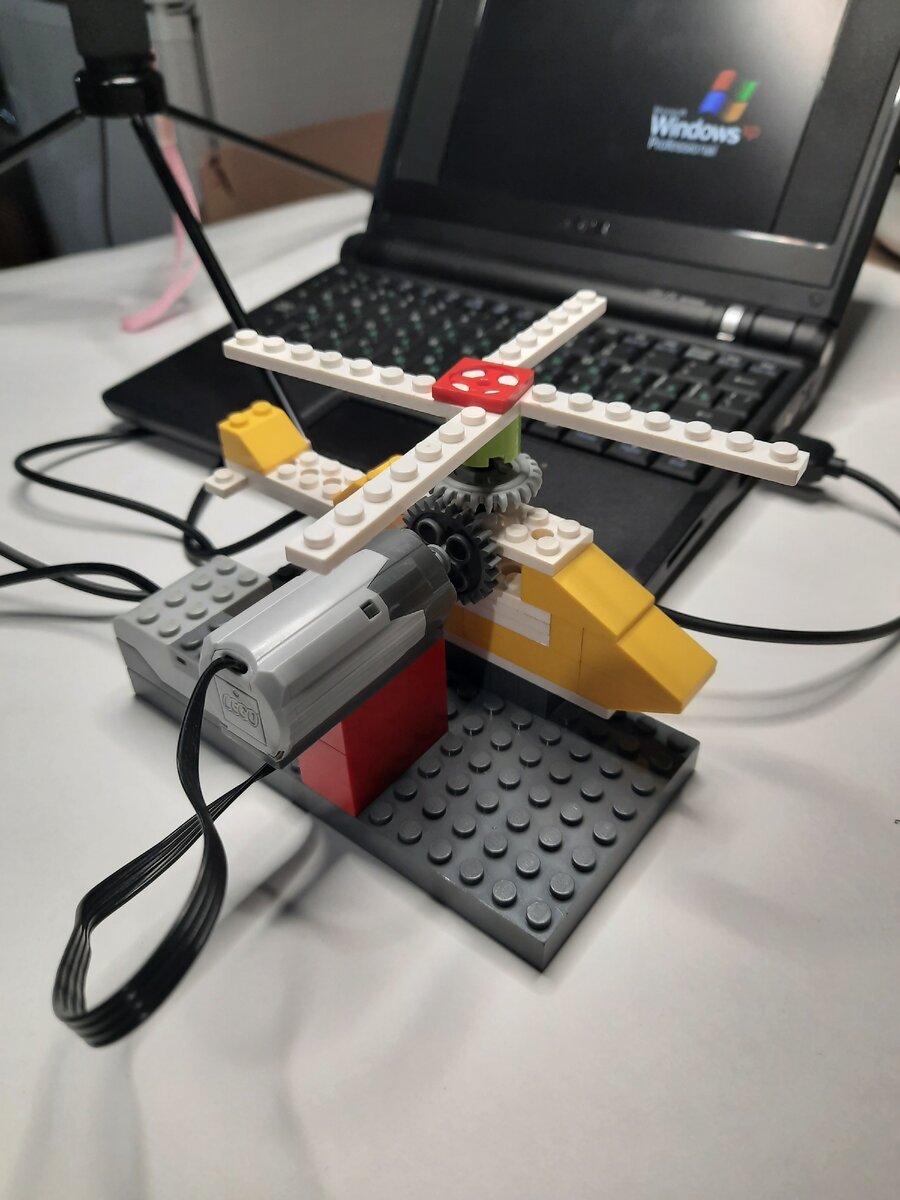 Робот "Малый вертолет". Есть видеоурок