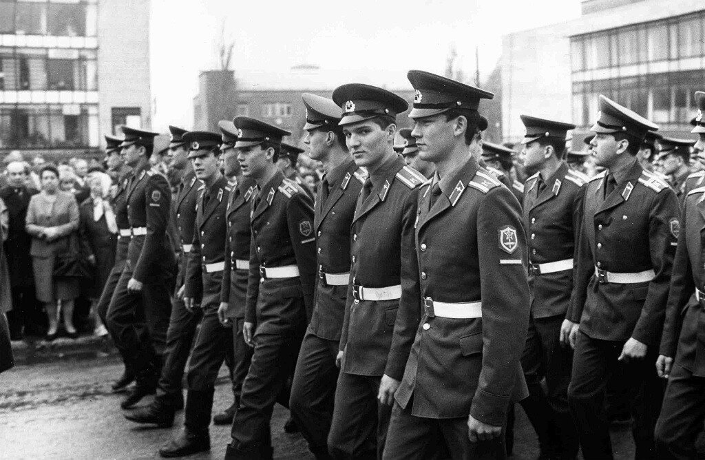 ачинское вату. знак военное авиационно-техническое училище. квату 1985. военное авиационно техническое училище. военное авиационно техническое училище.