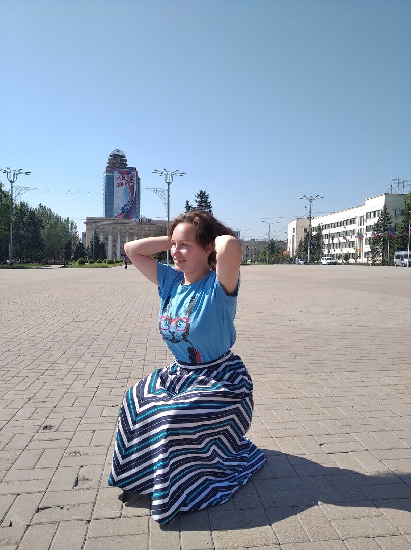 Отныне я не стесняюсь ни зубов, ни произношения. Тем более, в последующей жизни мне это не мешает.