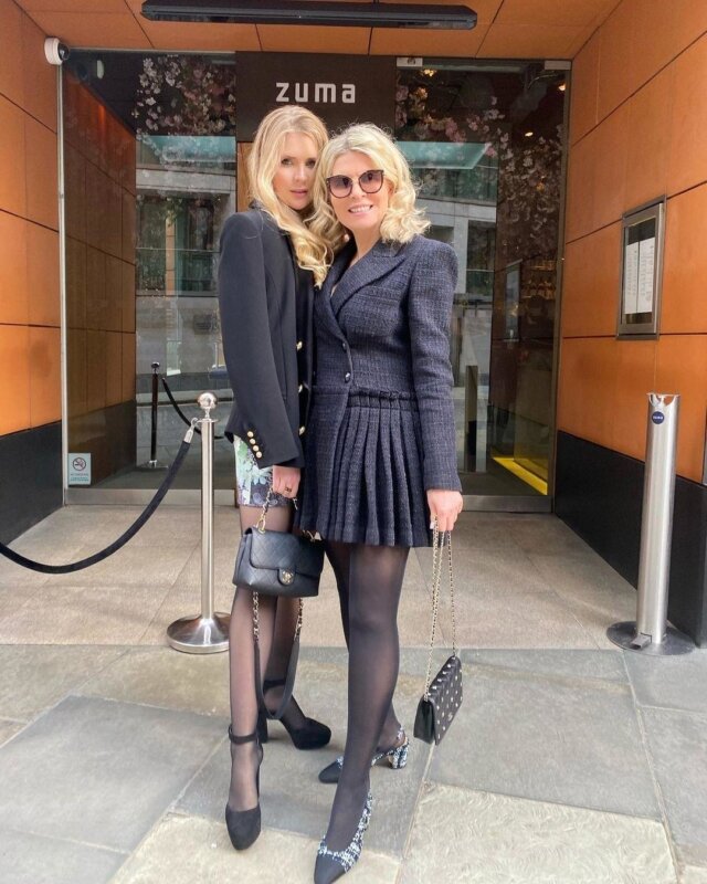 Эмма Малинина с дочкой. Фото: instagram.com/doktoremmamalinina/