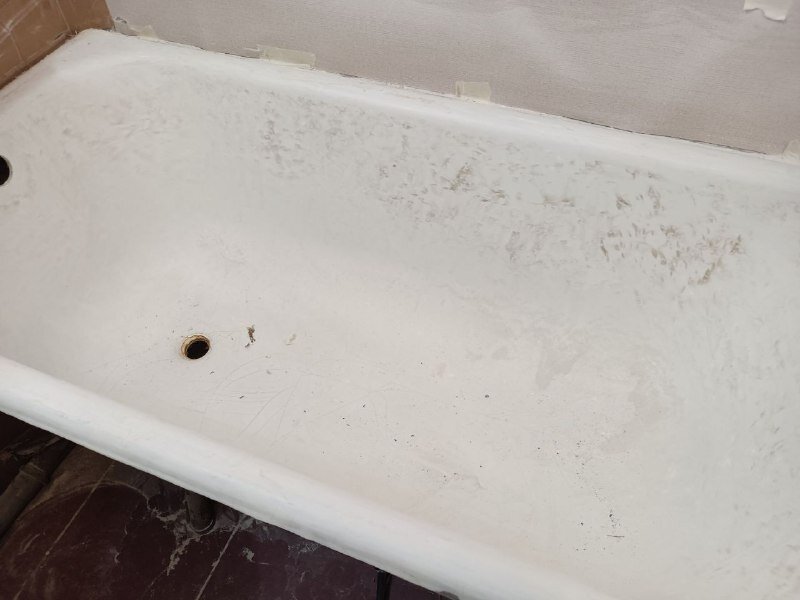 Ванна после зачистки перед окрашиванием