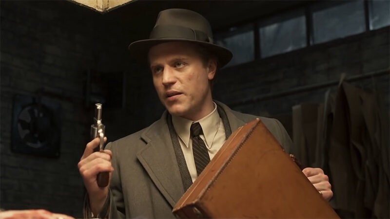 Кадр из фильма "Костюм", 2022 г.