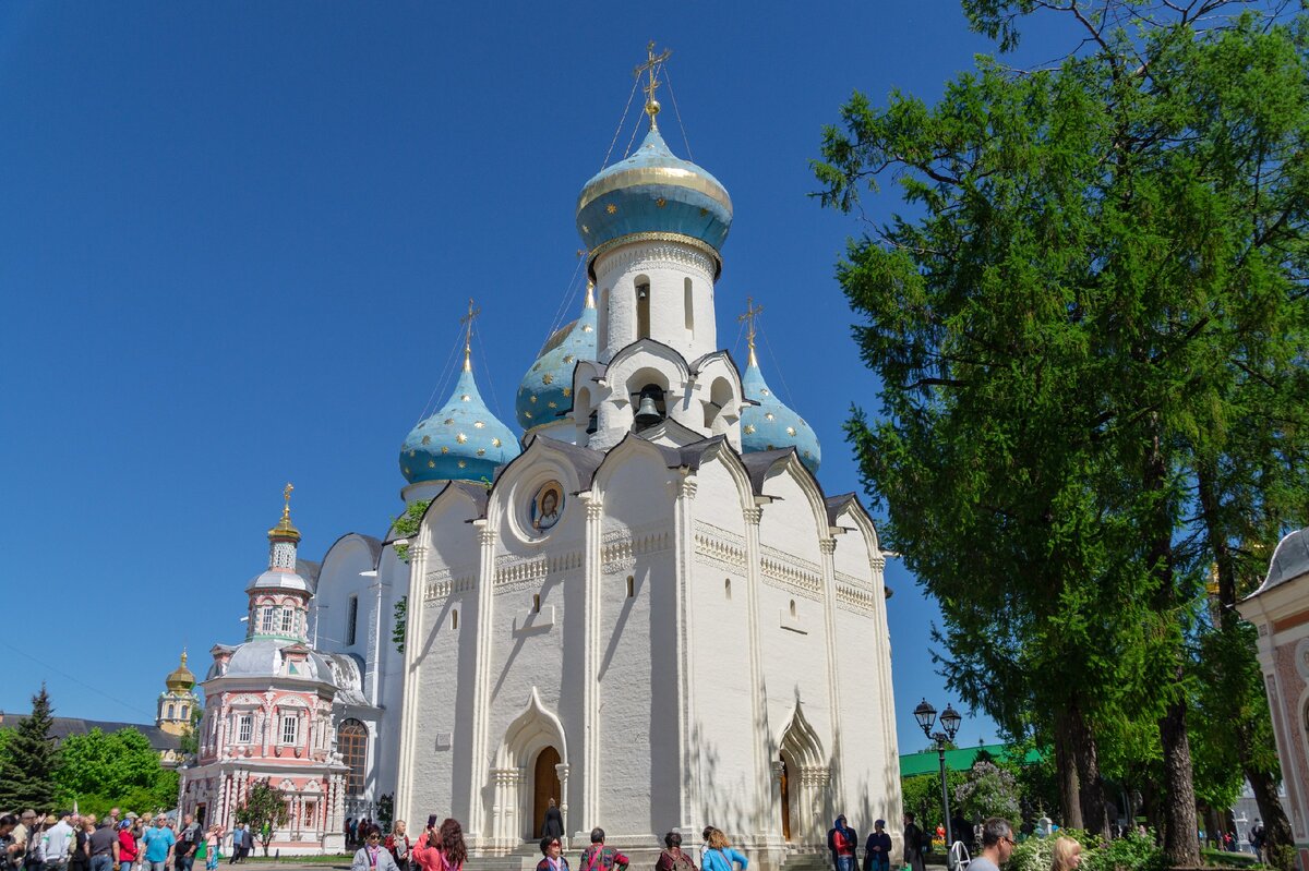 Храм в сергиевом посаде лавра