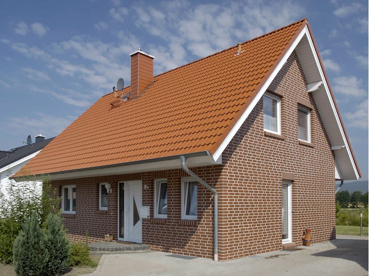 Дом из кирпича