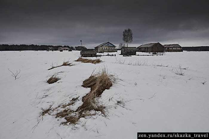 Погода село 10 дней. Деревня Тарабарино. Деревня Теребонижье Ленинградская обл 1943. Сибирская деревня в пасмурную погоду. Молявина .деревня.ГДЕНАИТИ.глину.