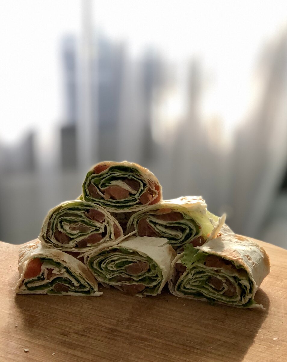 Рулетики из лаваша с красной рыбой - закуска на любой случай жизни!