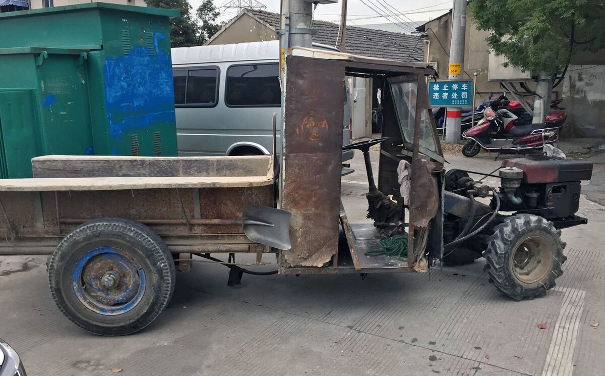 Так выглядит настоящий китайский автомобиль! Чудо-юдо из провинции | ГОРОД  МОТОРОВ | Дзен