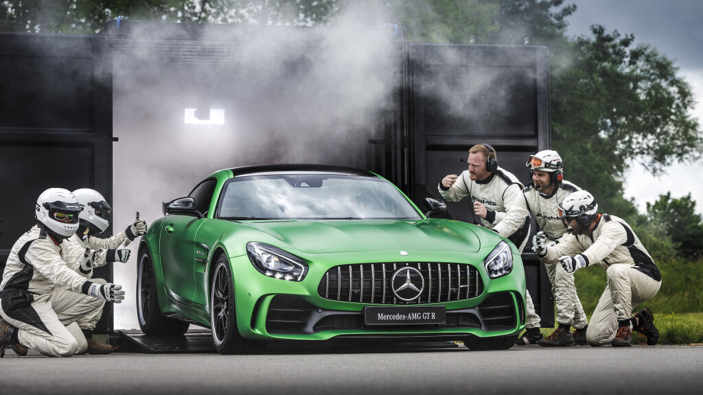 Презентация Mercedes-AMG GT R