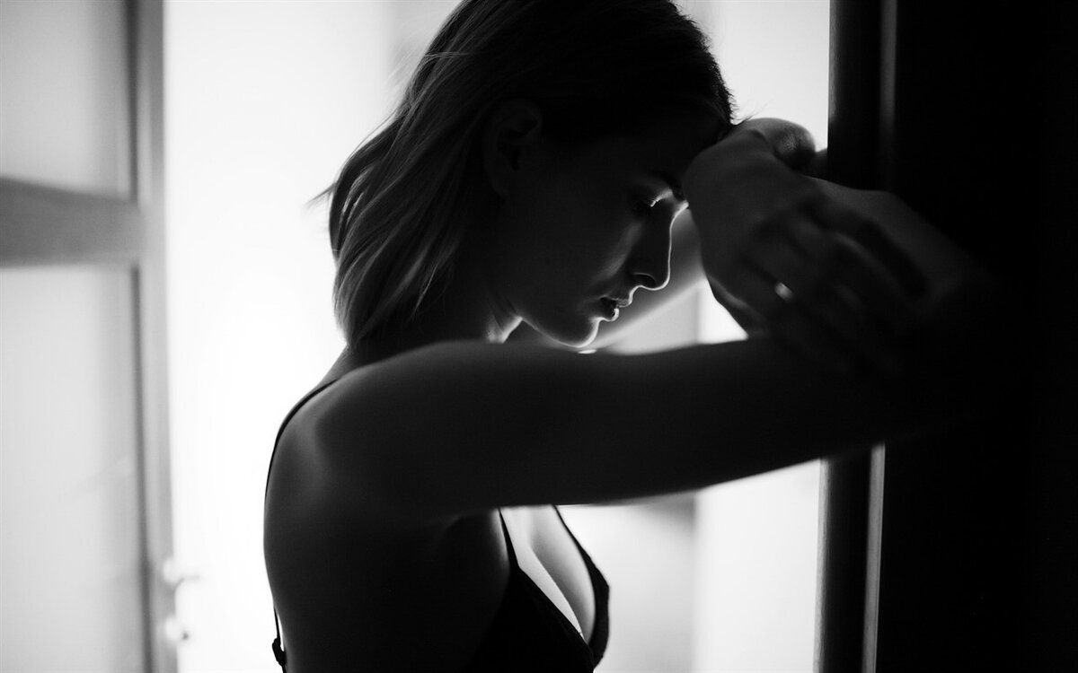 Если ты в муках выбора, то не заставляй своего партнёра страдать, лучше отпусти его ! Так будет для обоих лучше 