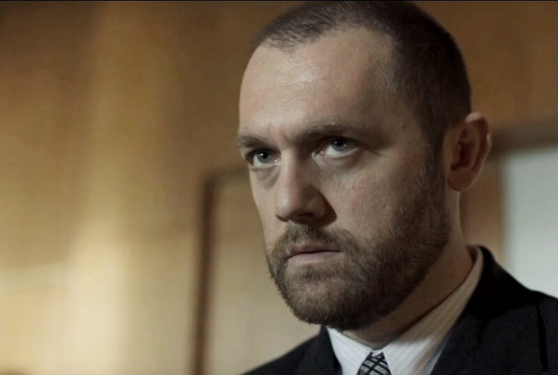 Кадр из сериала.