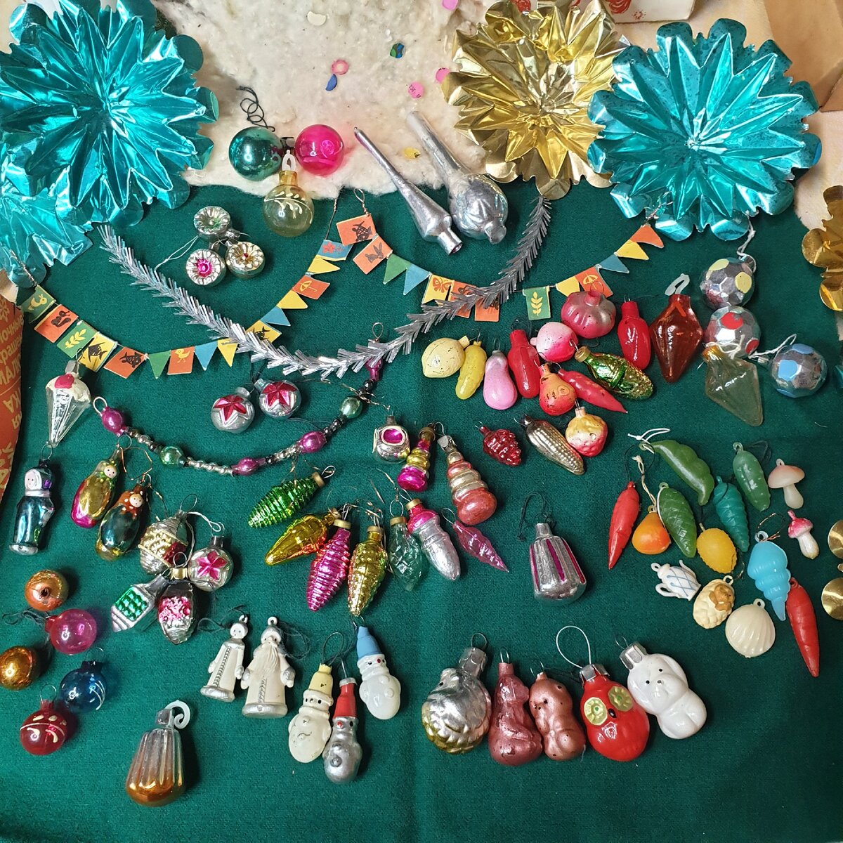 Самые маленькие елочные игрушки-малютки от 1 до 2.5 см в диаметре