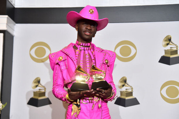 Источник: elle.ru. Смелый лук Lil Nas X