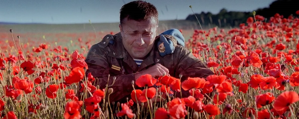 В фильме "9 рота" Пореченков великолепно сыграл роль старшего прапорщика Дыгало. Источник изображения: www.drive2.ru