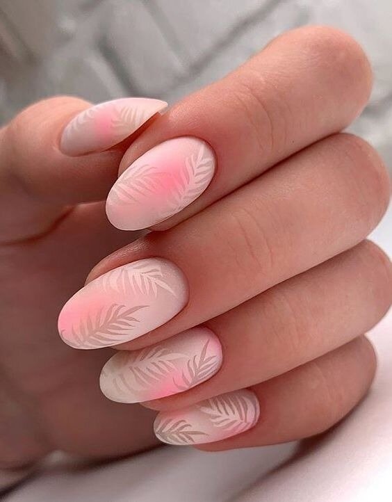 Как выбрать маникюр: от формы ногтей до nail-дизайна