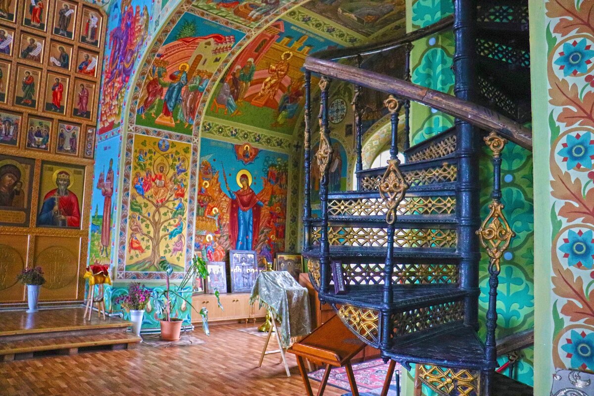 Внутри все расписано.