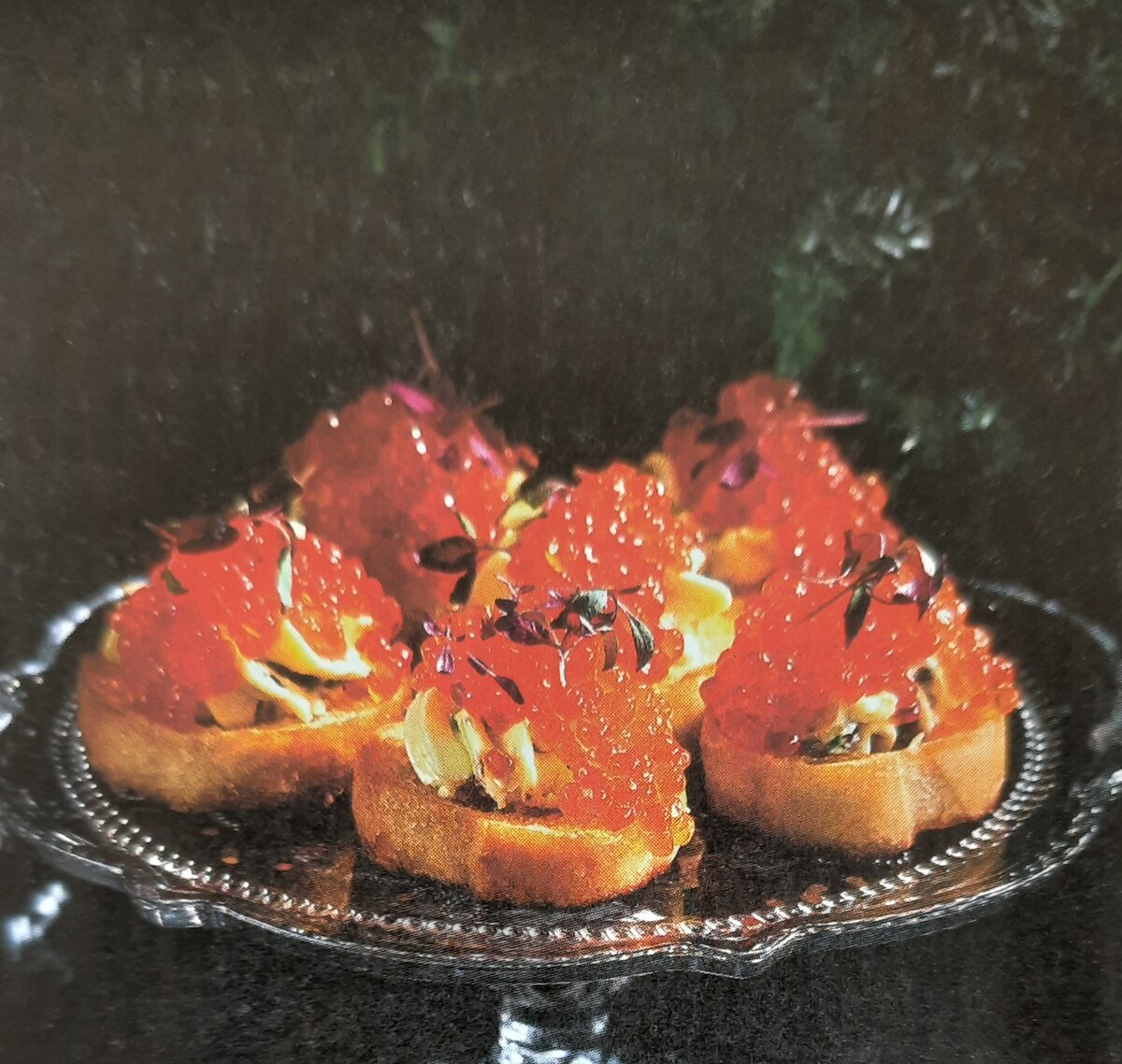 Канапе с икрой