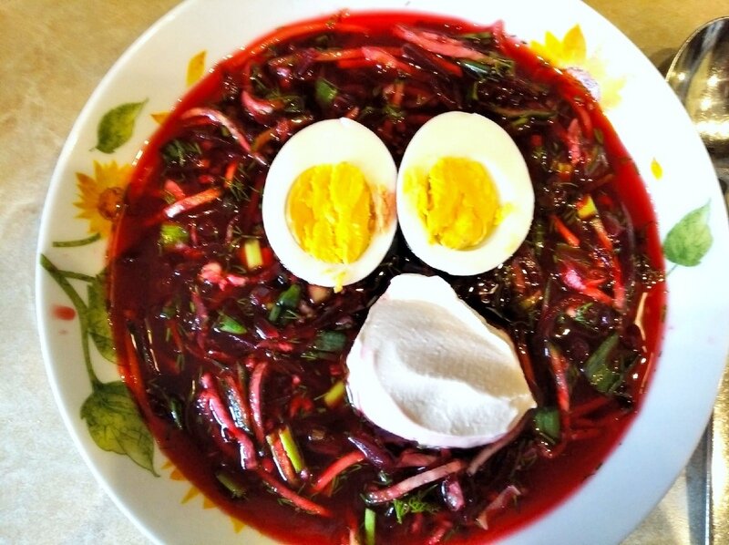 Свежеприготовленный борщ