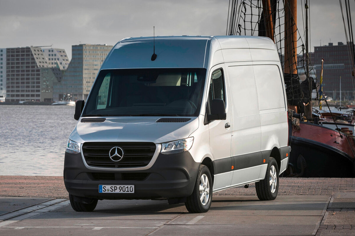 Мерседес спринтер 2019 год. Mercedes Benz Sprinter 2022. Мерседес Sprinter коммерческий. Мерседес фургон.