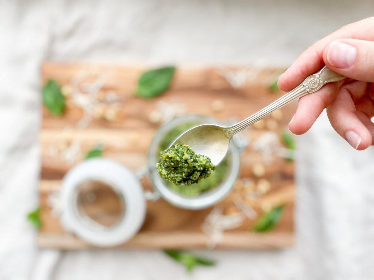 Никогда больше не куплю в магазине готовый соус песто: научилась делать ...